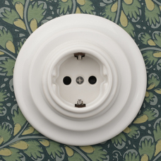 FND ENCHUFE CON PROTECCIÓN INFANTIL PORCELANA BLANCA
